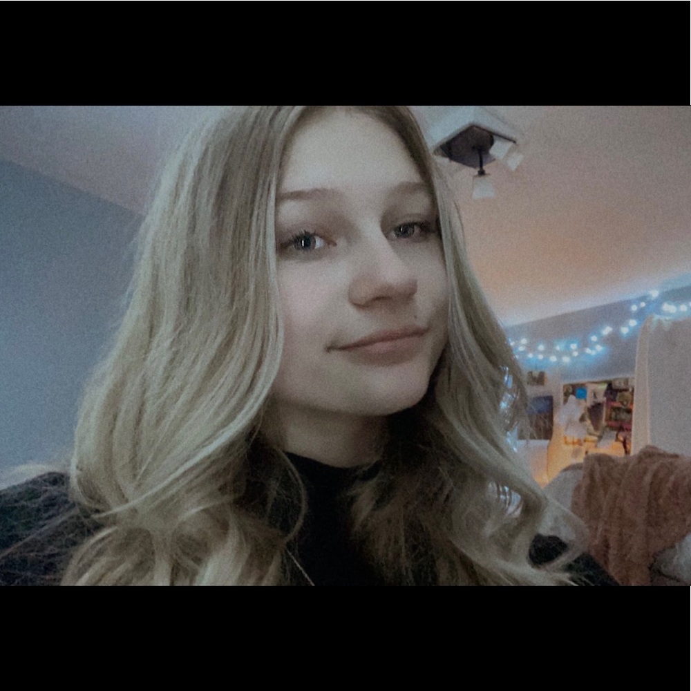 Meet your Posher, Mikayla